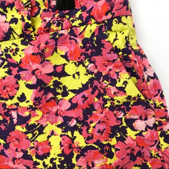 Ann Taylor Loft Colorful Floral Shorts • Size 8 - Picture 3 of 7